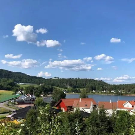 Fjordglott - Cabin By The Sea With A View *